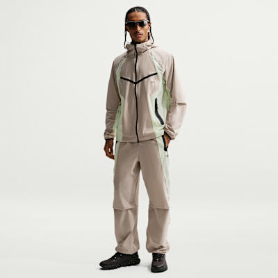 Nike Tech Men's Dri-FIT Woven Color-Block Pants. Nike.com